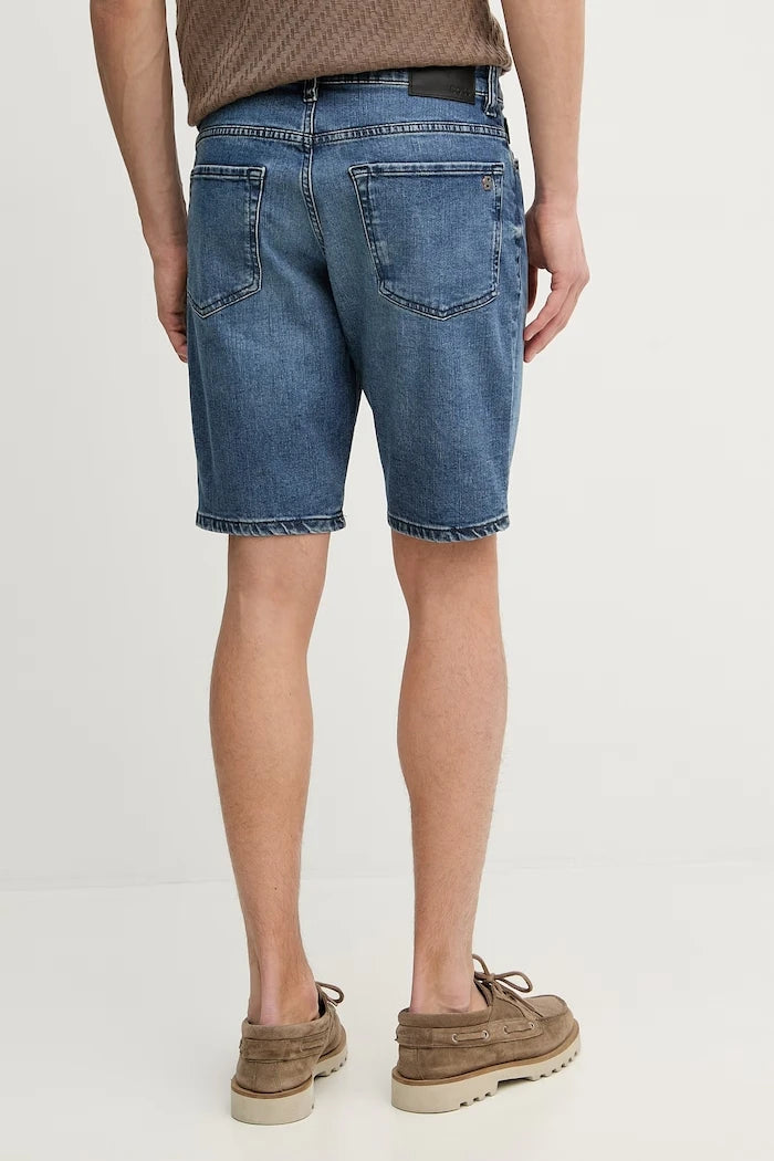 BOSS Orange erkek denim kısa pantolon