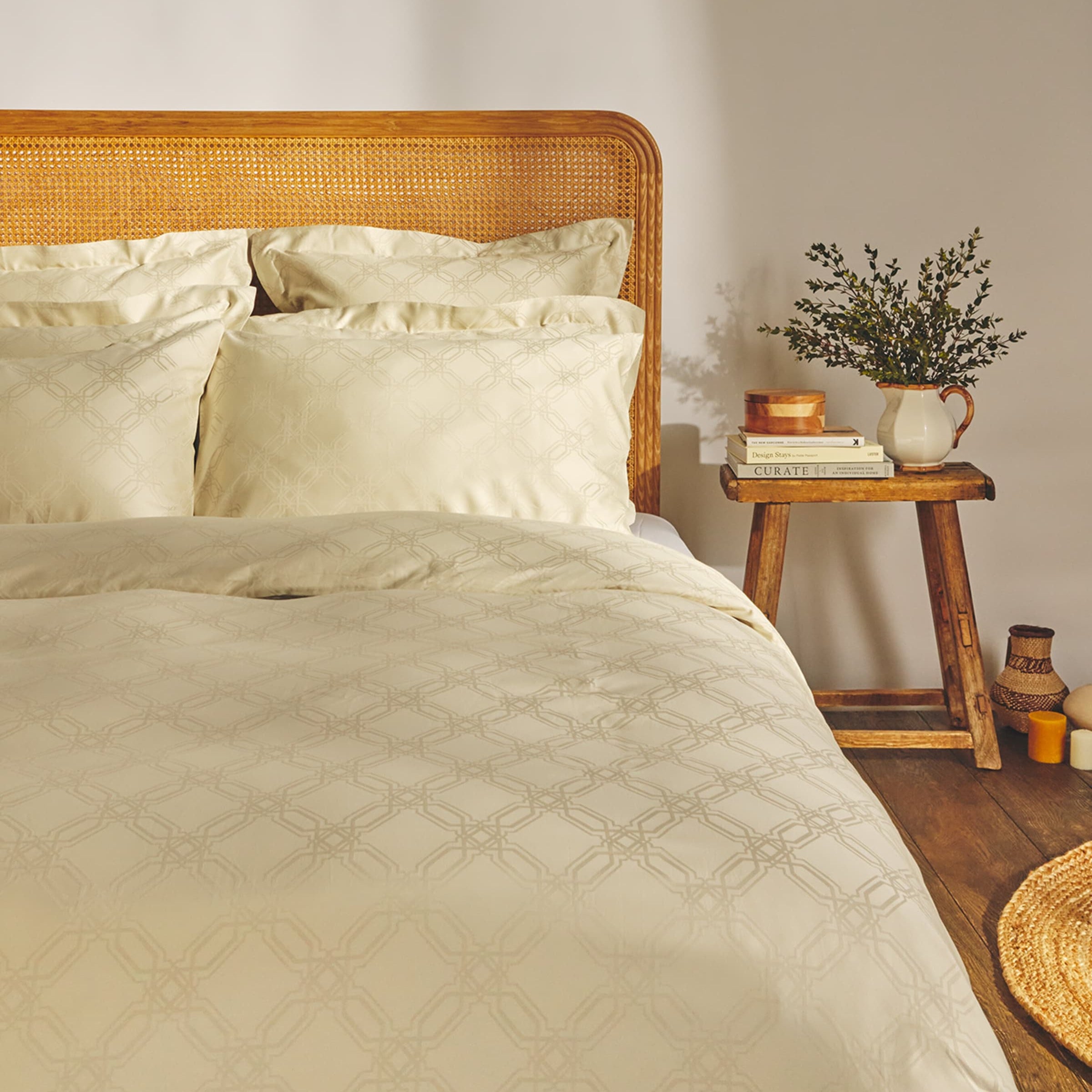 Halsey King Duvet Cover Set (230cm x 220cm)