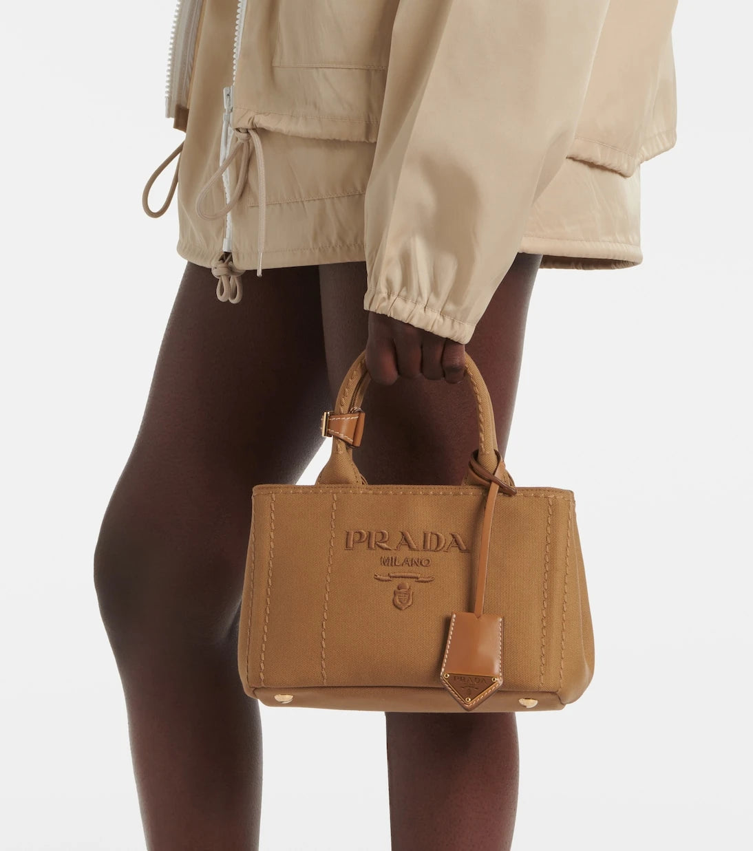 Prada - حقيبة يد قماشية صغيرة برادا جاردينيير