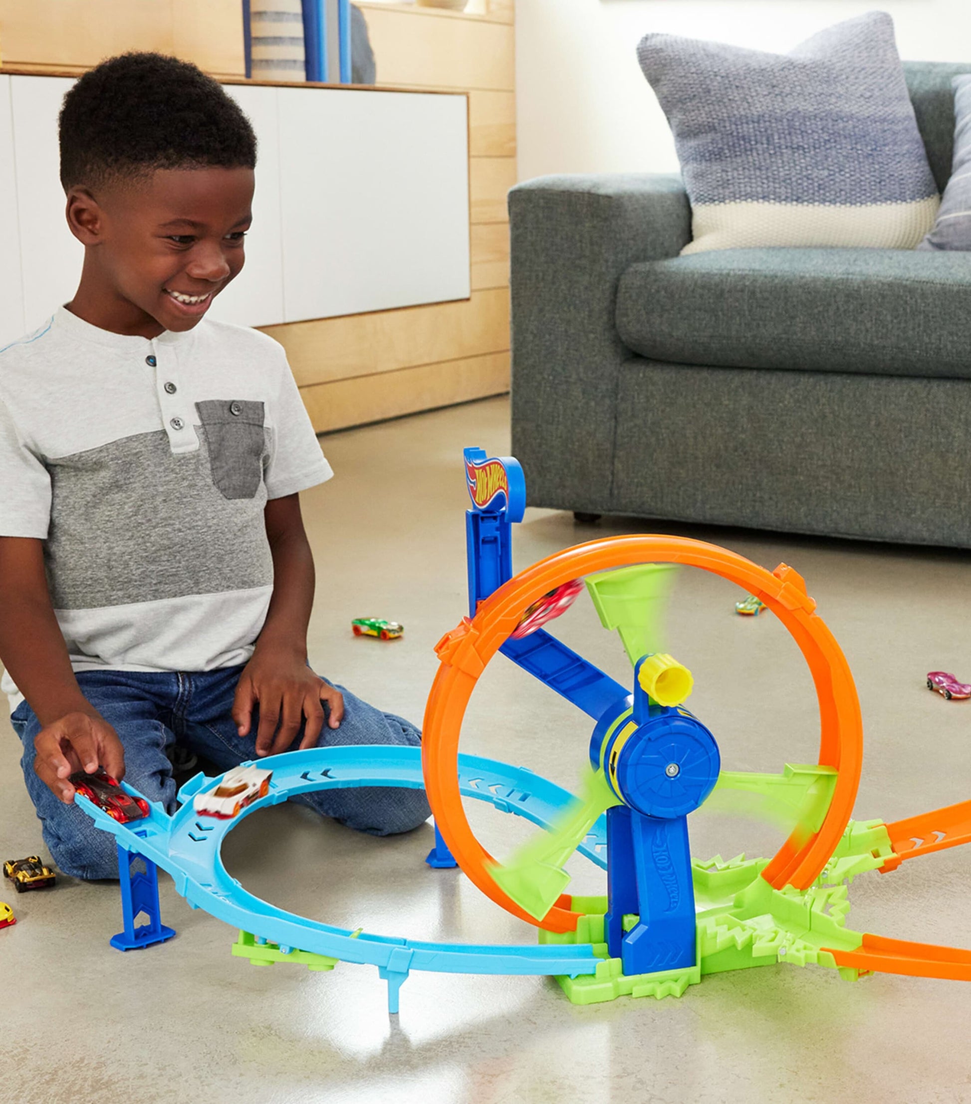 Hot Wheels Rapid Launch & Loop Set