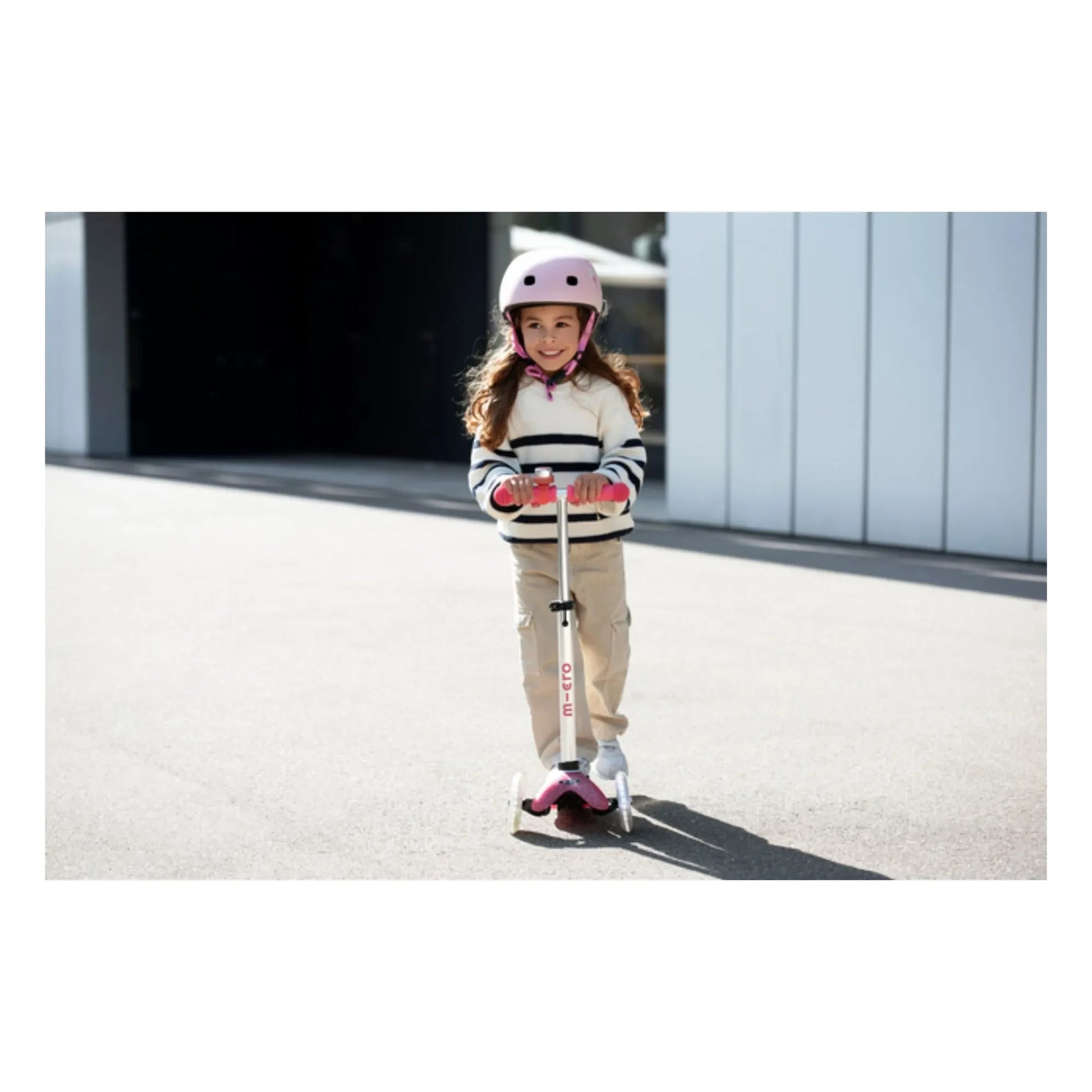 Micro - Mini LED Glitter Scooter | Pink