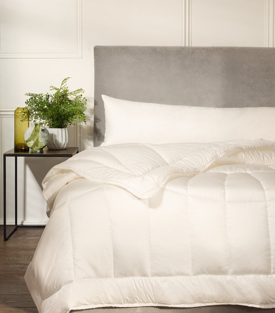 Down Cambridge Body Pillow (35cm x 160cm)