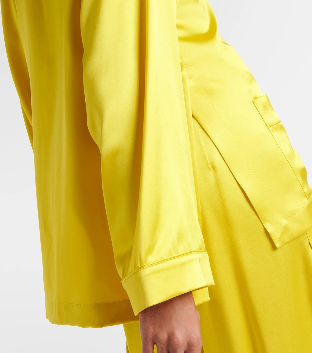 Max Mara - قميص نوم باجاماس حريري إليجانتي فازايو