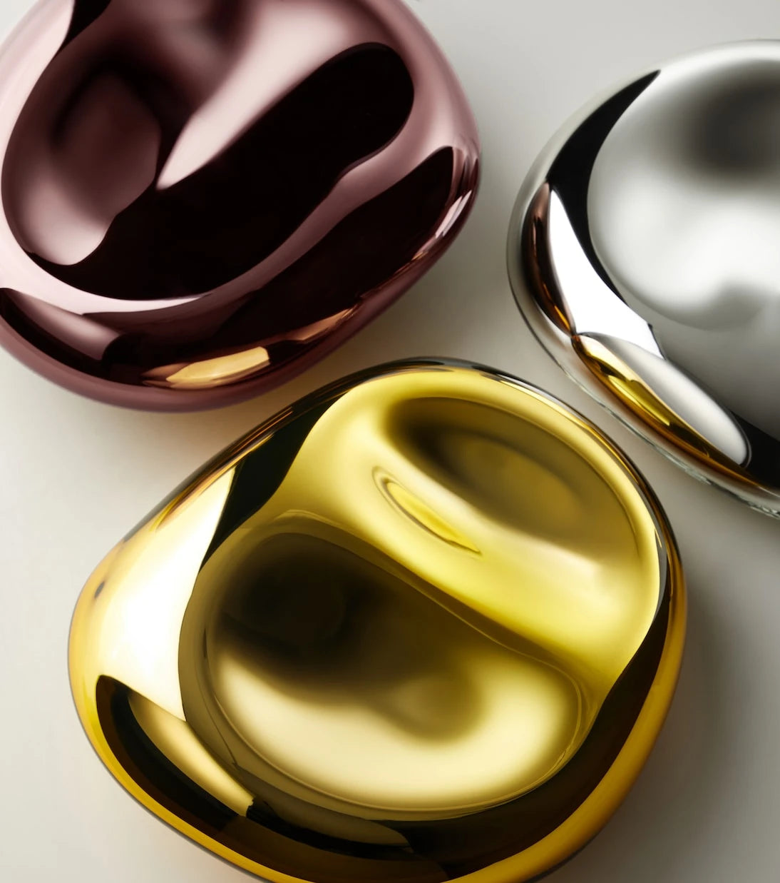 Milena Kling - Large mirrored decorative object