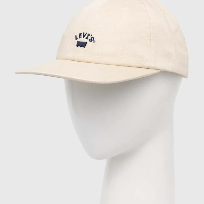 Памучна шапка с козирка Levi's