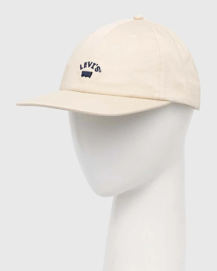 Памучна шапка с козирка Levi's