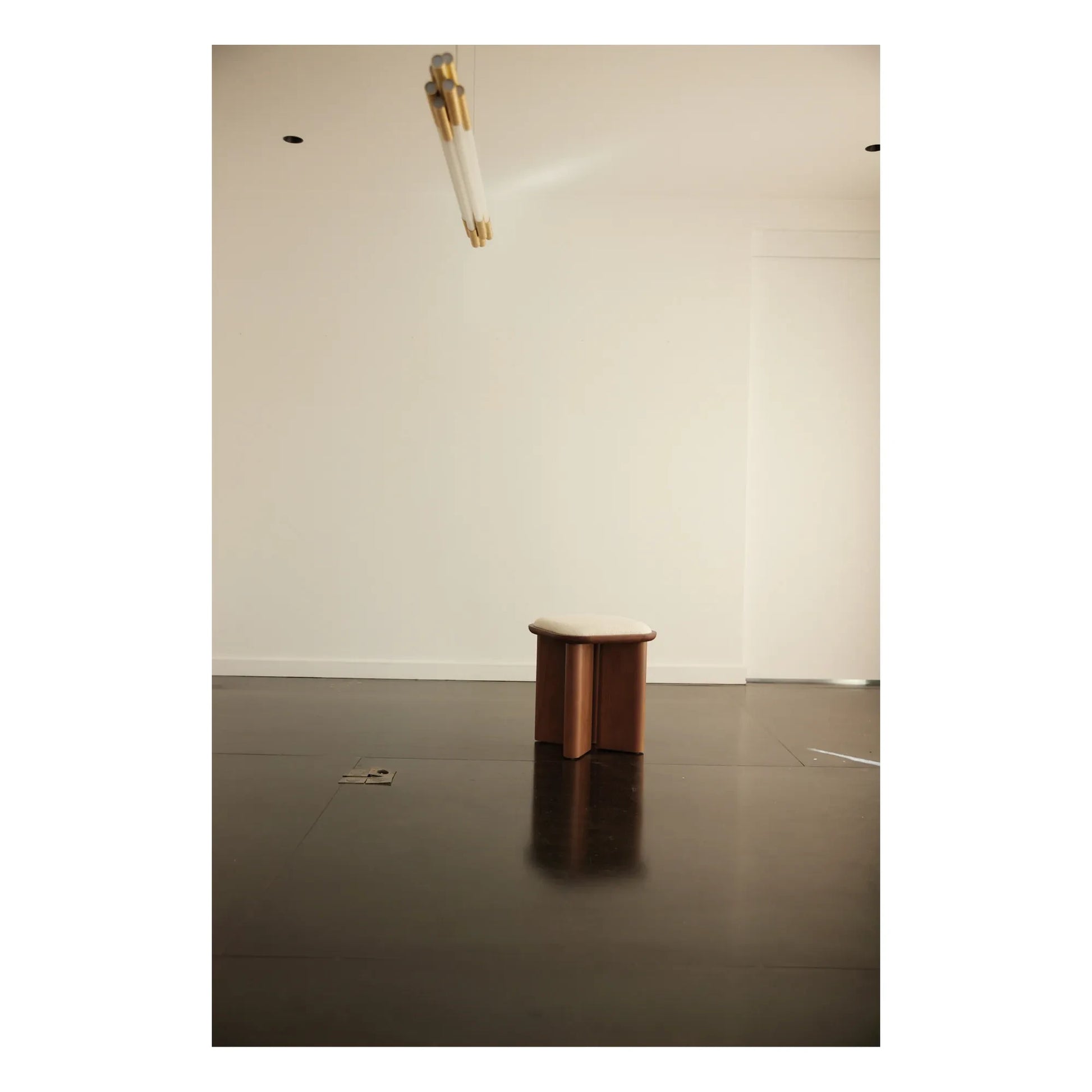 Gabrielle Paris - Lazarus pouffe  | Walnut