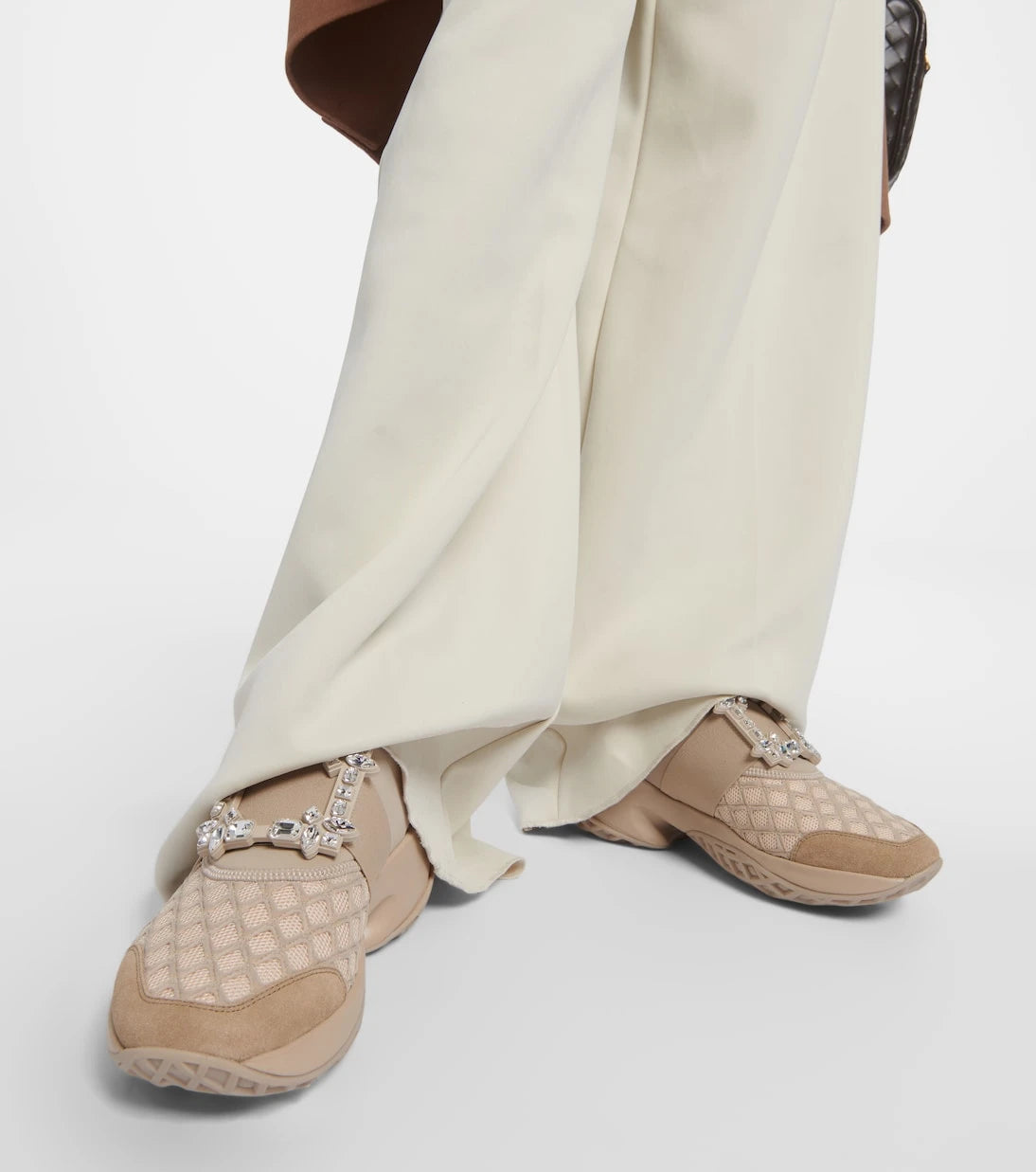 Roger Vivier - حذاء سنيكرز Viv Run مزين