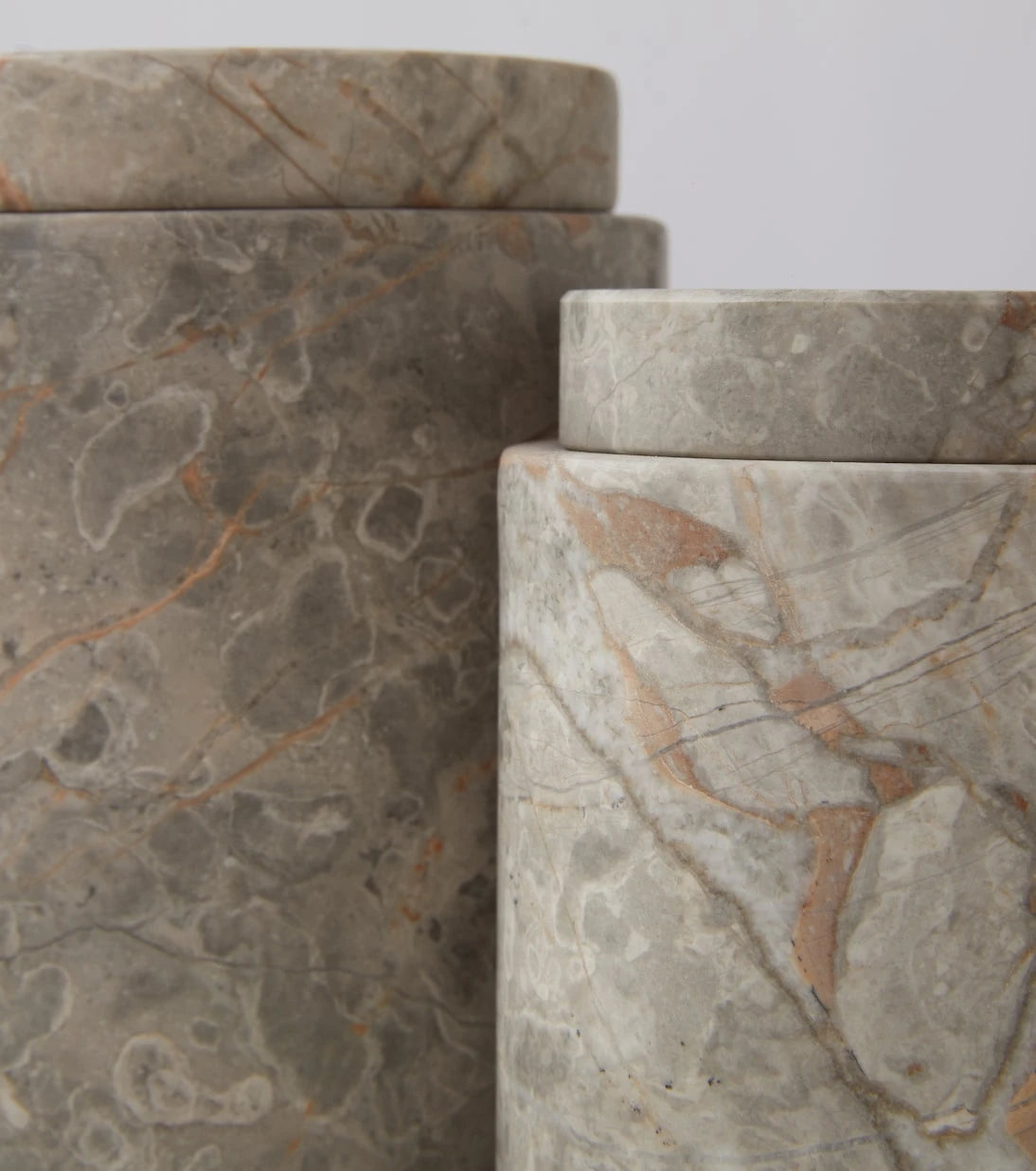 Michaël Verheyden - Cont Medium marble container