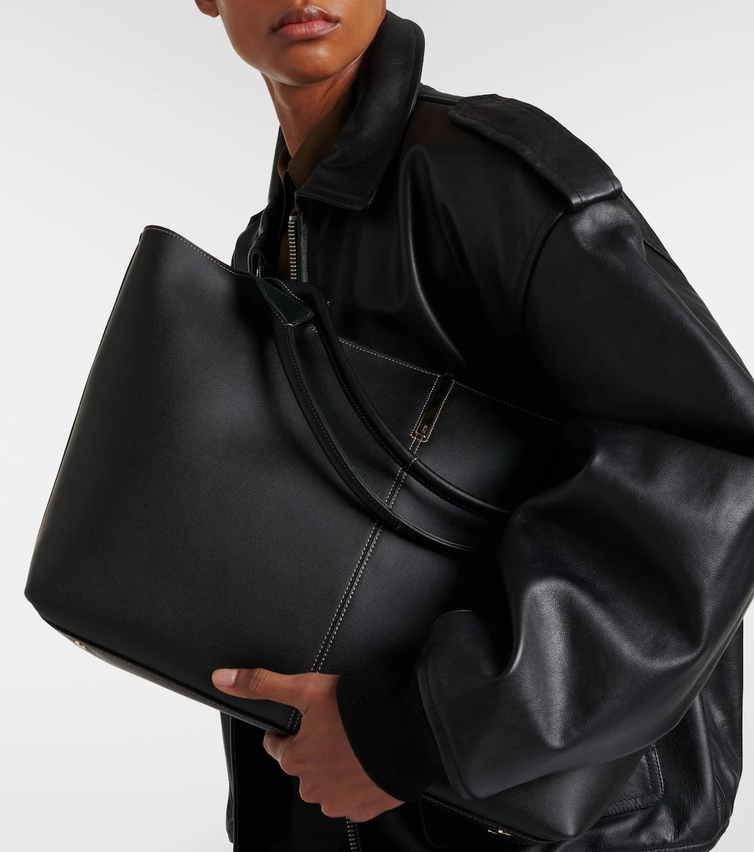 Tod's - حقيبة توتس متوسطة من الجلد