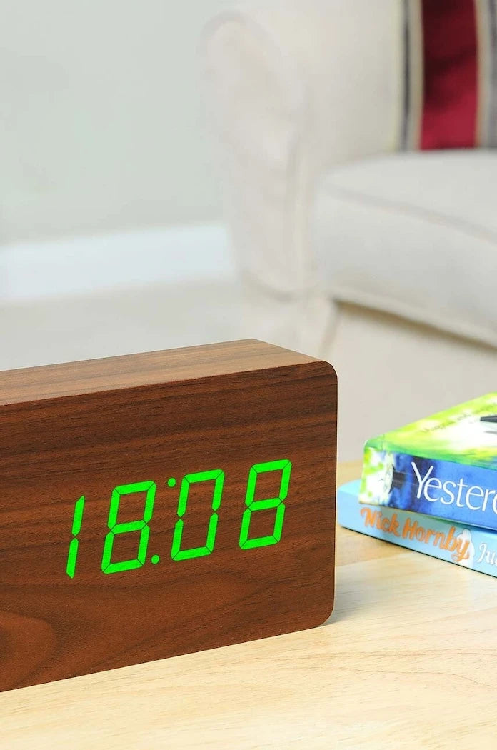 Настолен часовник Gingko Design Brick Click Clock