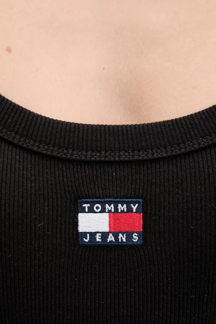 Tommy Jeans kadın pamuklu elastan tişört