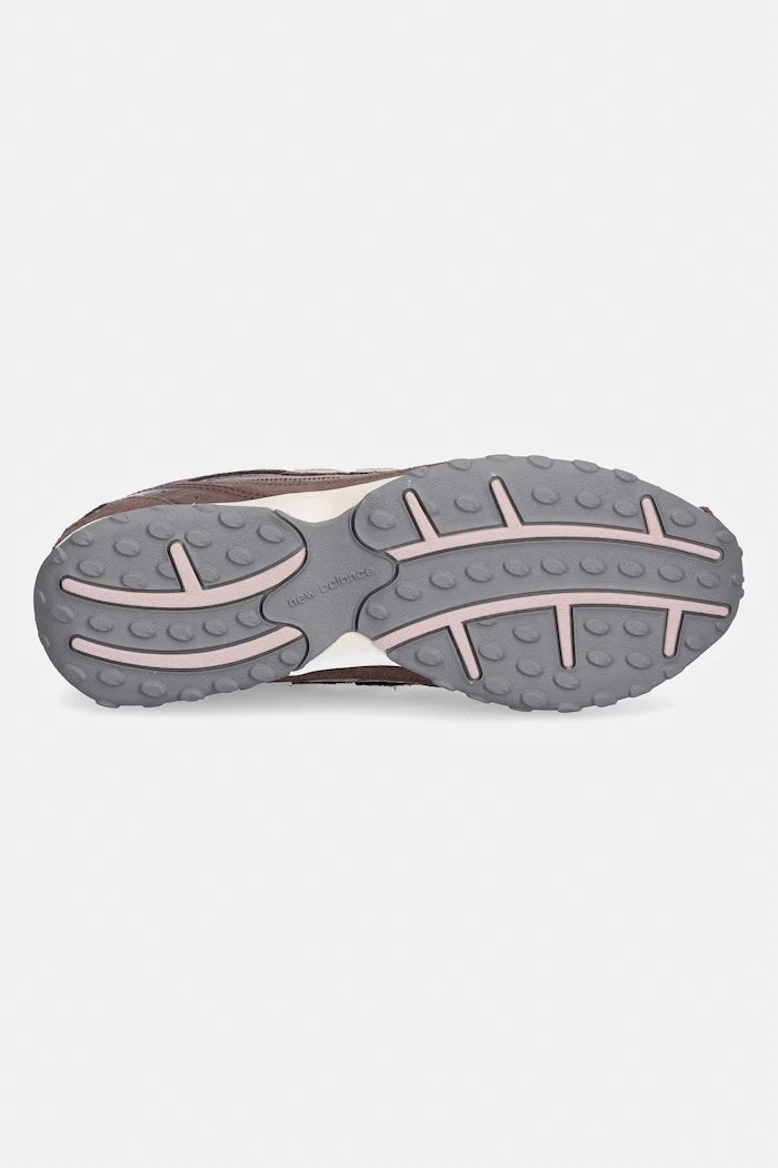 New Balance 204 Маратонки Женски
