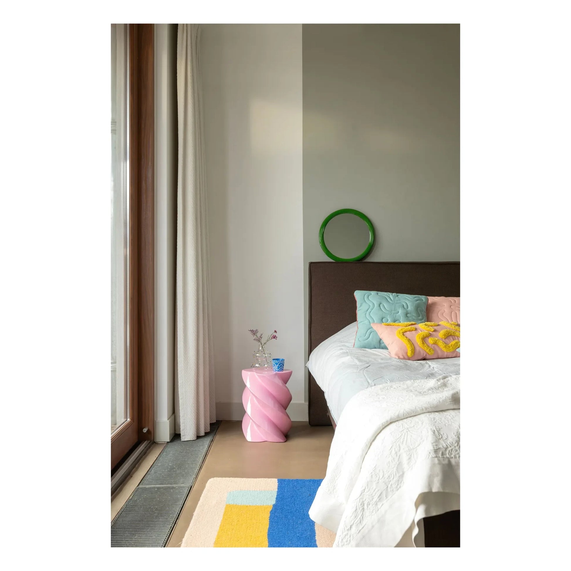 &Klevering - Pillar side table | Candy pink