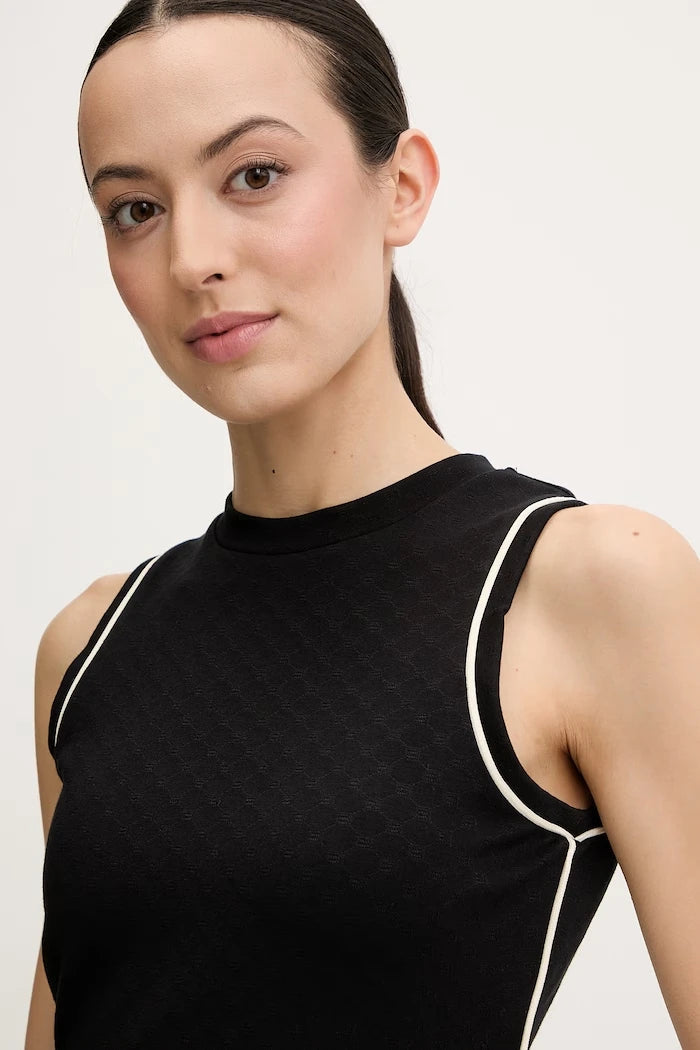 Топ Guess CLARA