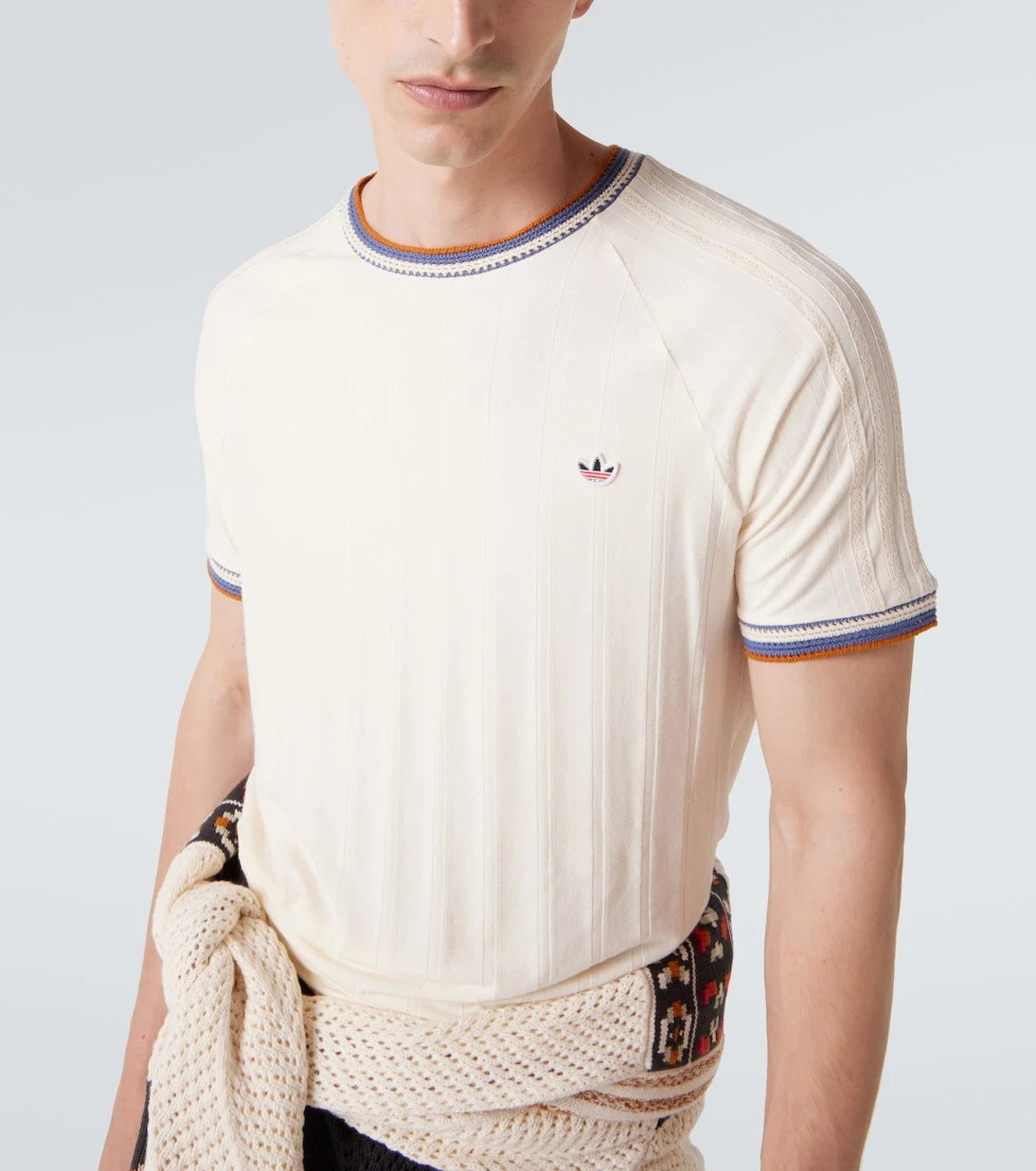 Adidas - تيشيرت x CLOT محبوك مضلّع