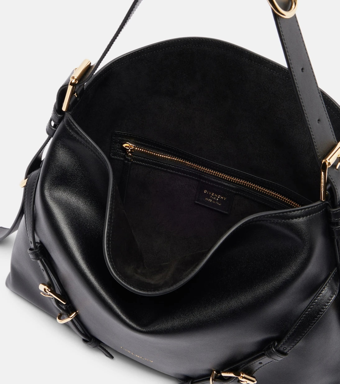 Givenchy - حقيبة كتف Voyou متوسطة من الجلد