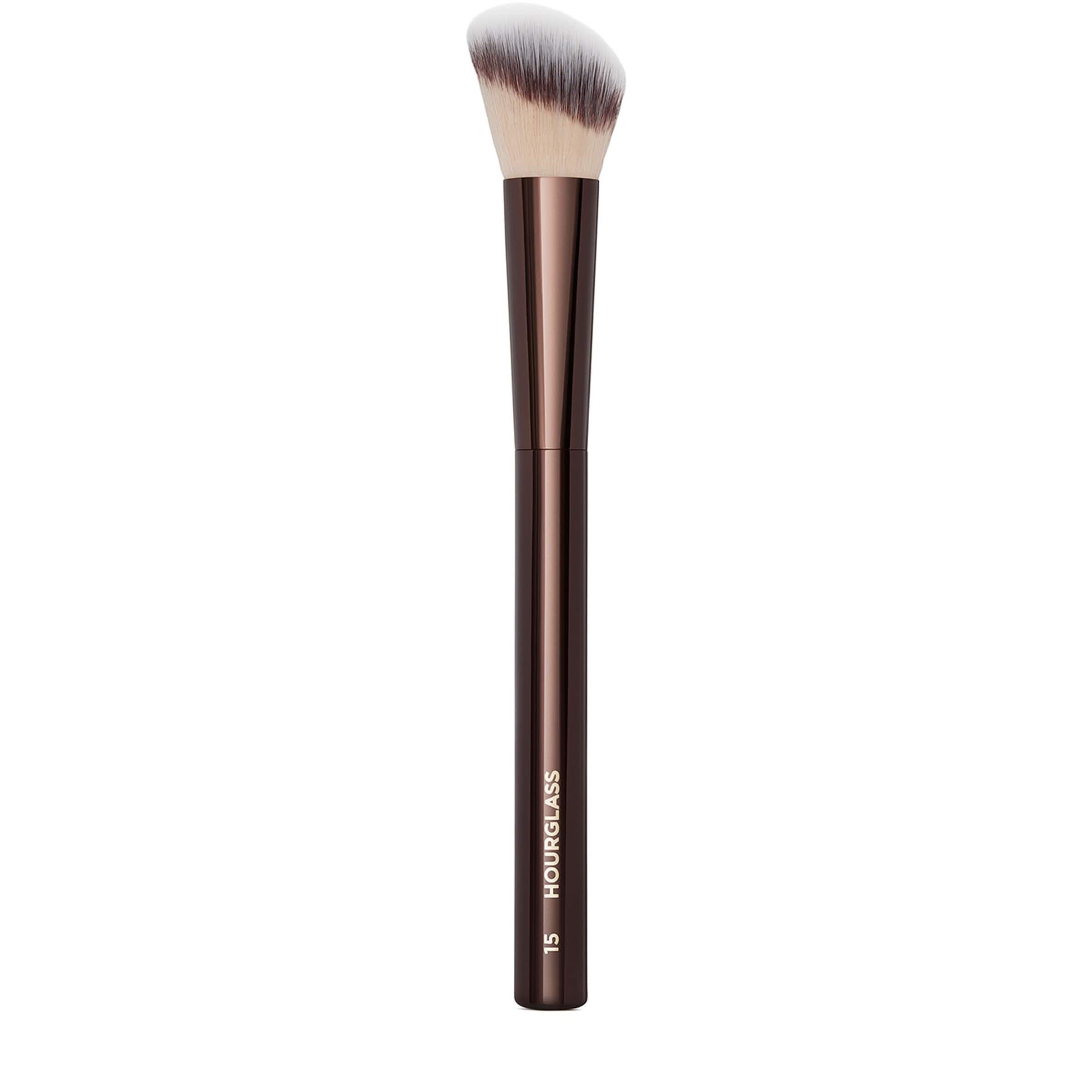 No. 15 Blush Brush