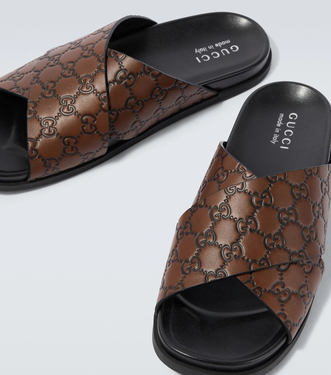 Gucci - GG leather slides