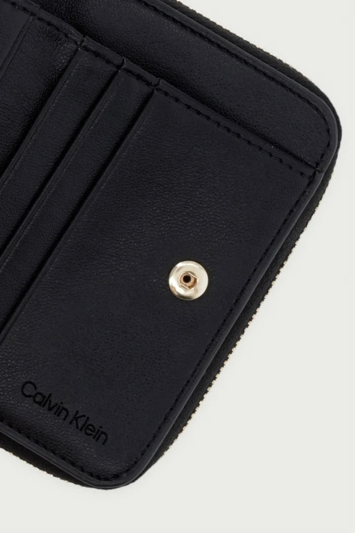 Calvin Klein kadın deri cüzdan