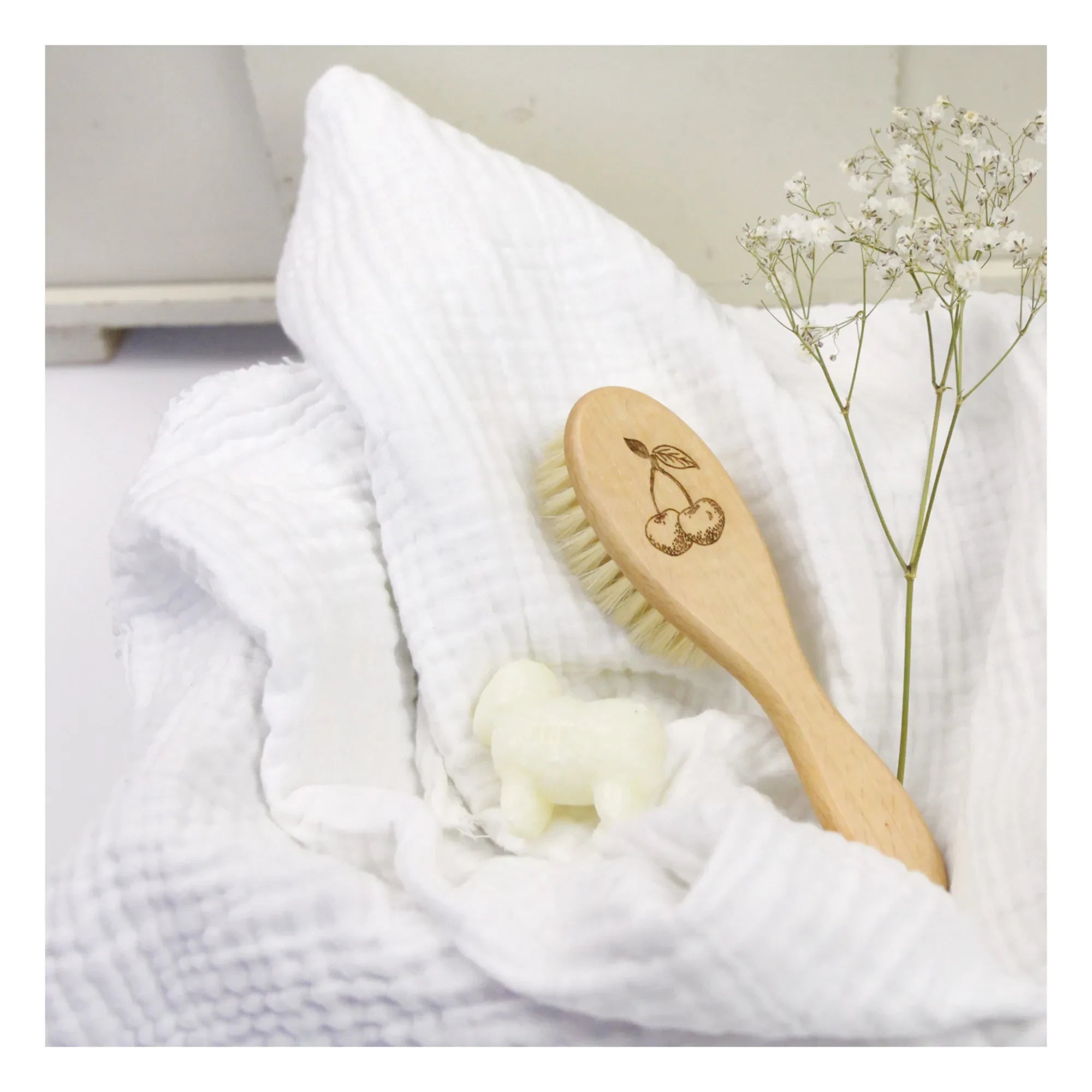 Barnabé aime le café - Cherry hairbrush in beech and silk hair
