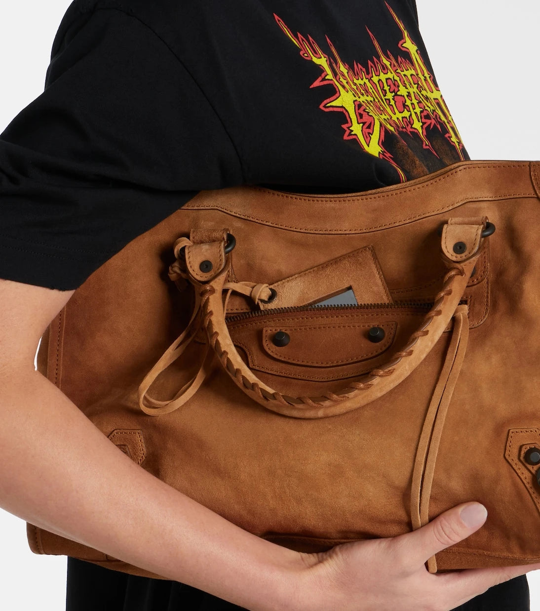 Balenciaga - حقيبة Le City Medium المصنوعة من جلد الشمواه ذات المقبض العلوي