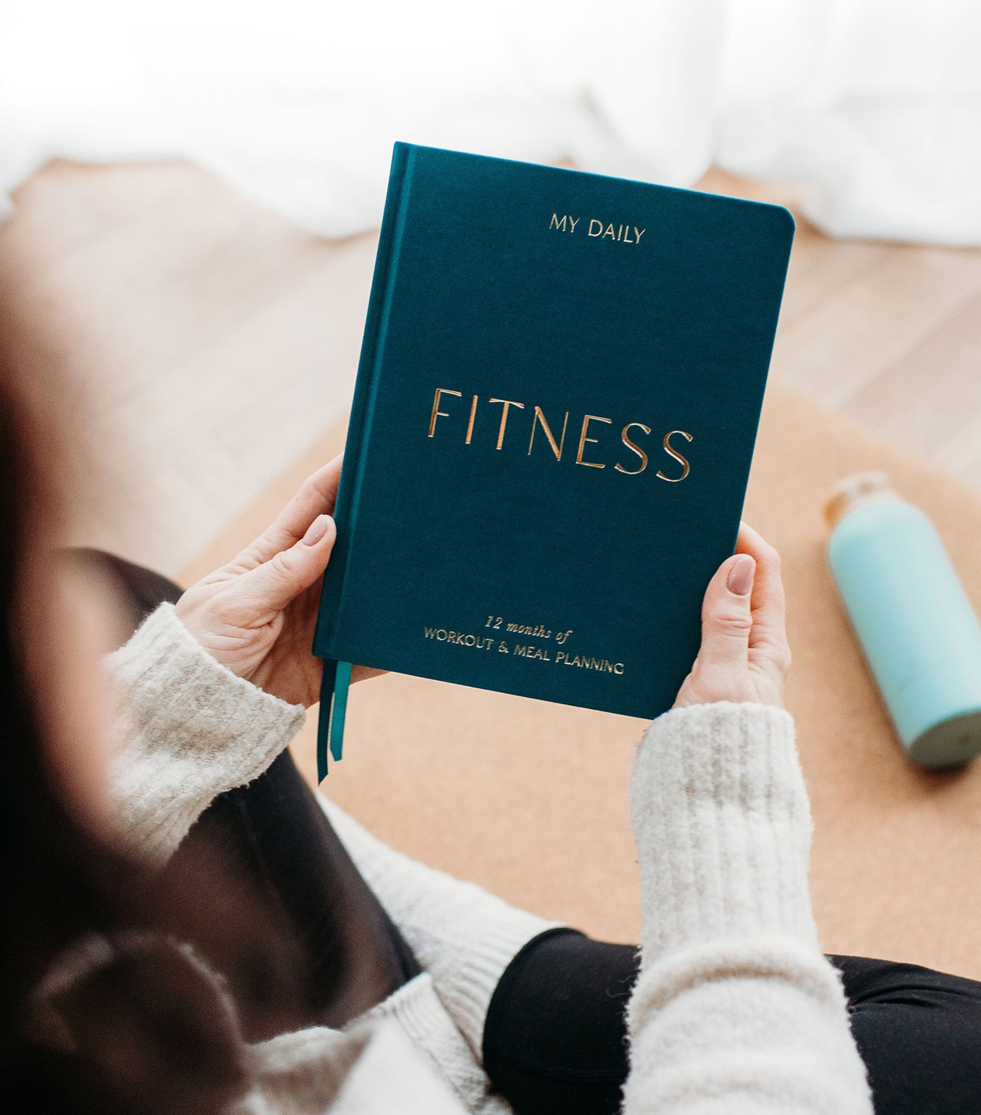 Blush and Gold Daily Fitness & Meal Planner