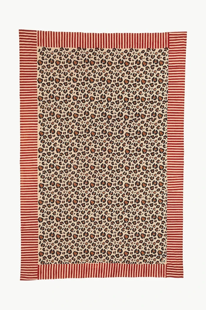 Памучно покривало Doing Goods Leopard Single 220 x 140 cm