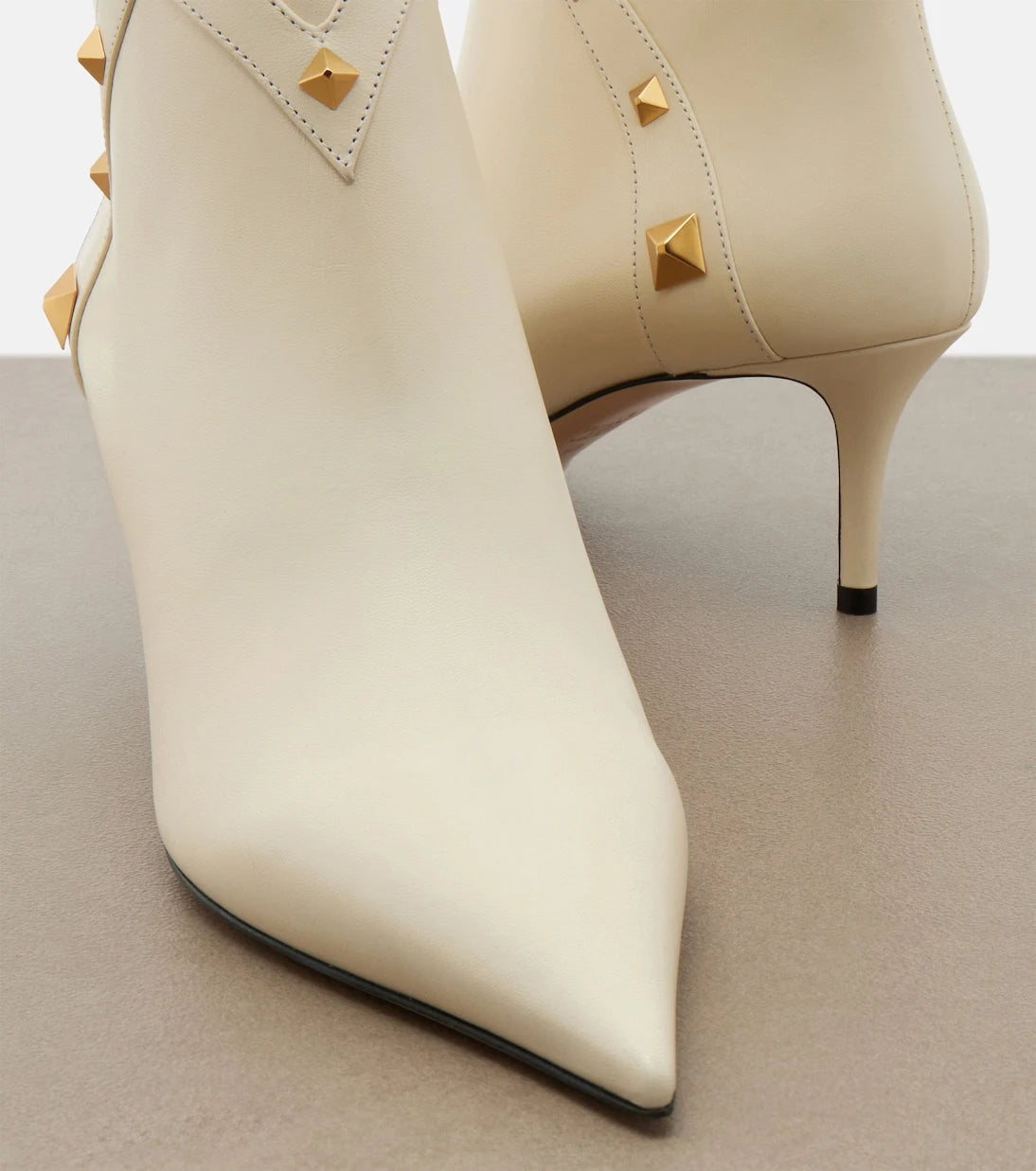 Valentino Garavani - Studdy leather ankle boots