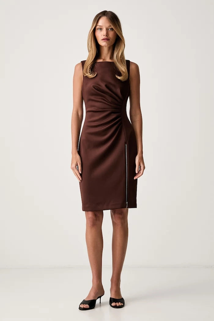 DKNY elbise