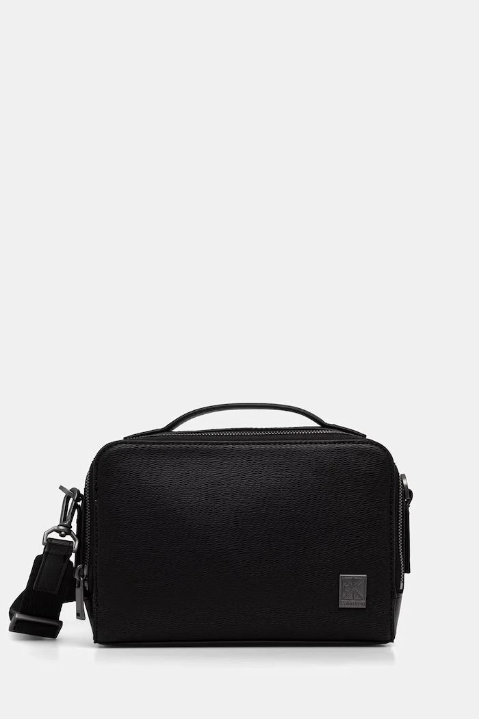 Calvin Klein Erkek suni deri omuz çantası