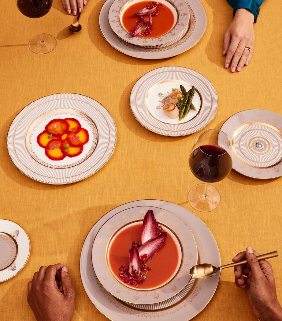 Anthemion Grey Plate (23cm)