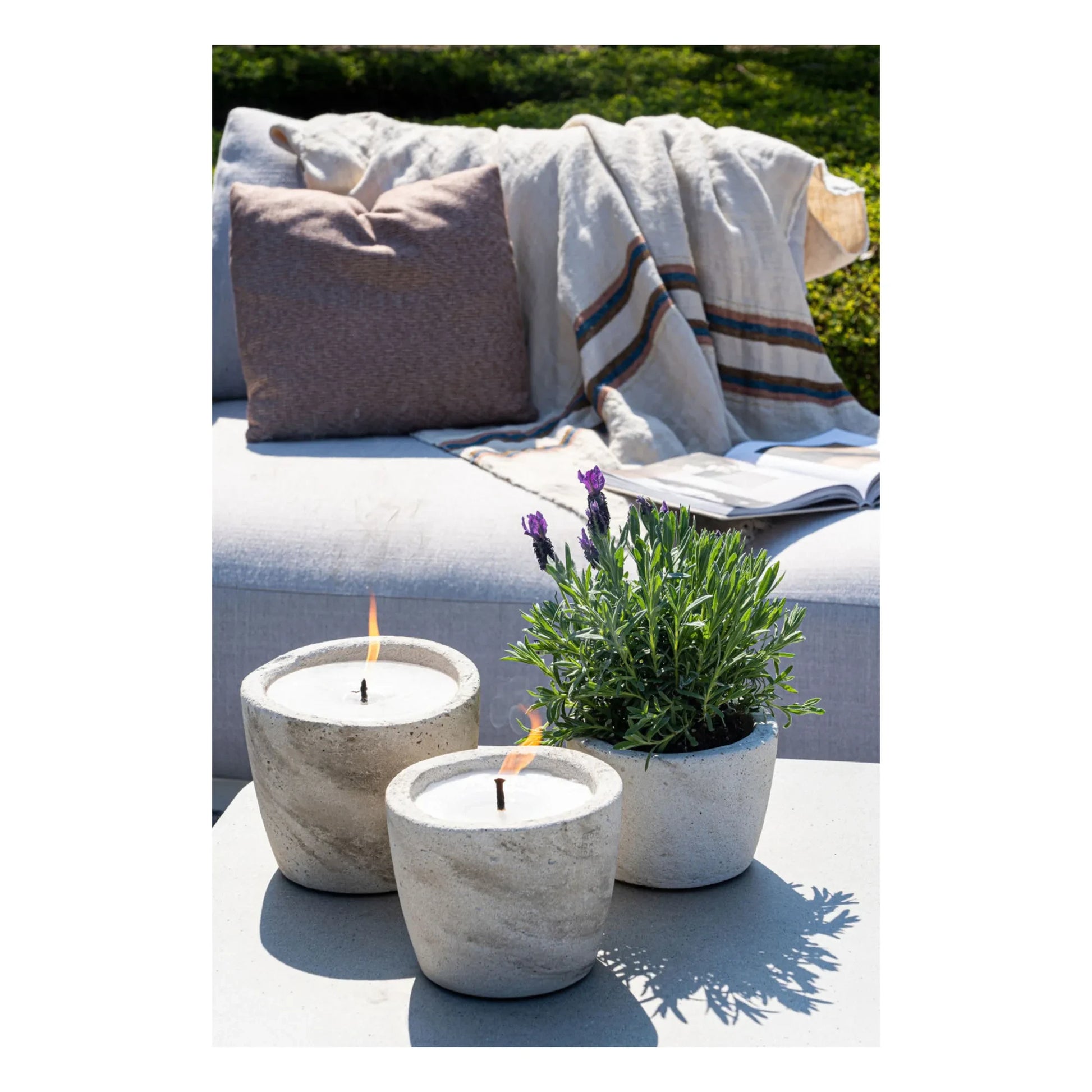 Mon Dada - Neutral scented outdoor candle - L | Blanc/Écru