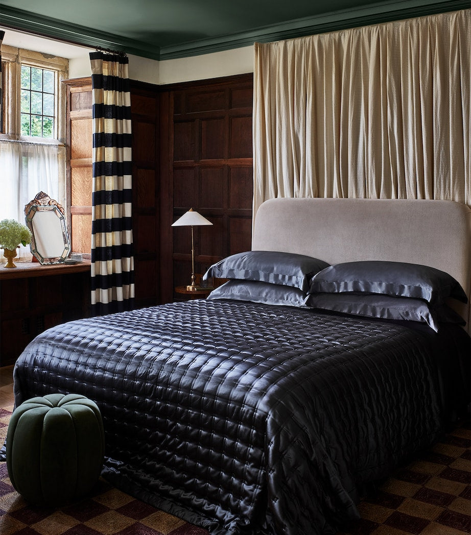 Silk Super King Duvet Cover (260cm x 220cm)