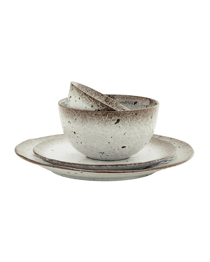 Madam Stoltz 27,5 cm Yemek Tabağı