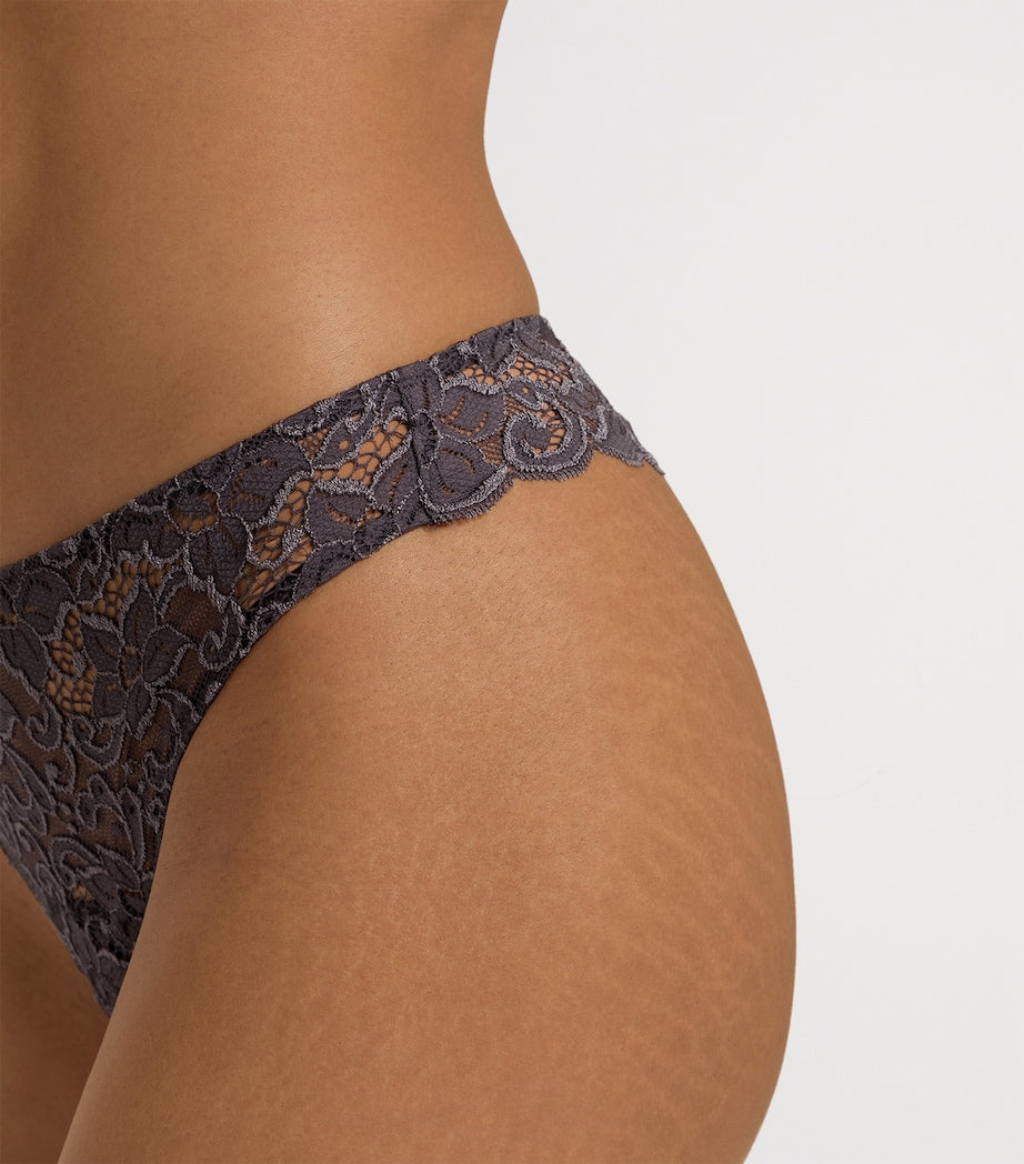 Hanro Black Lace Moments Thong