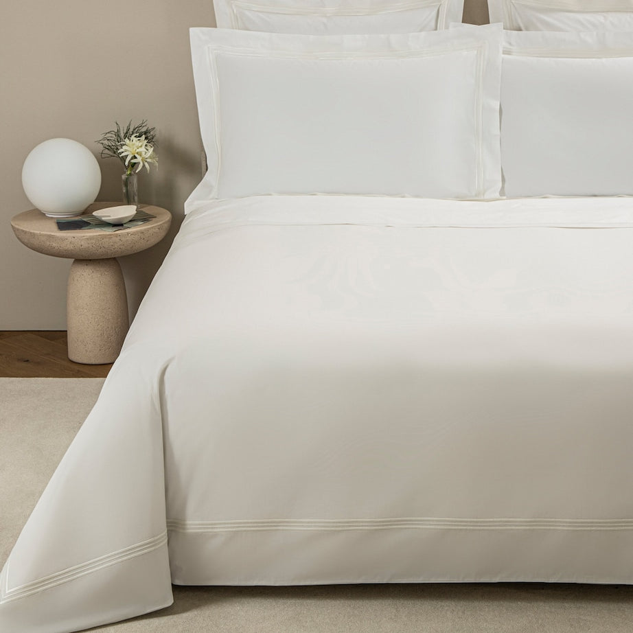 Triplo Bourdon King XL Duvet Cover (240cm x 220cm)