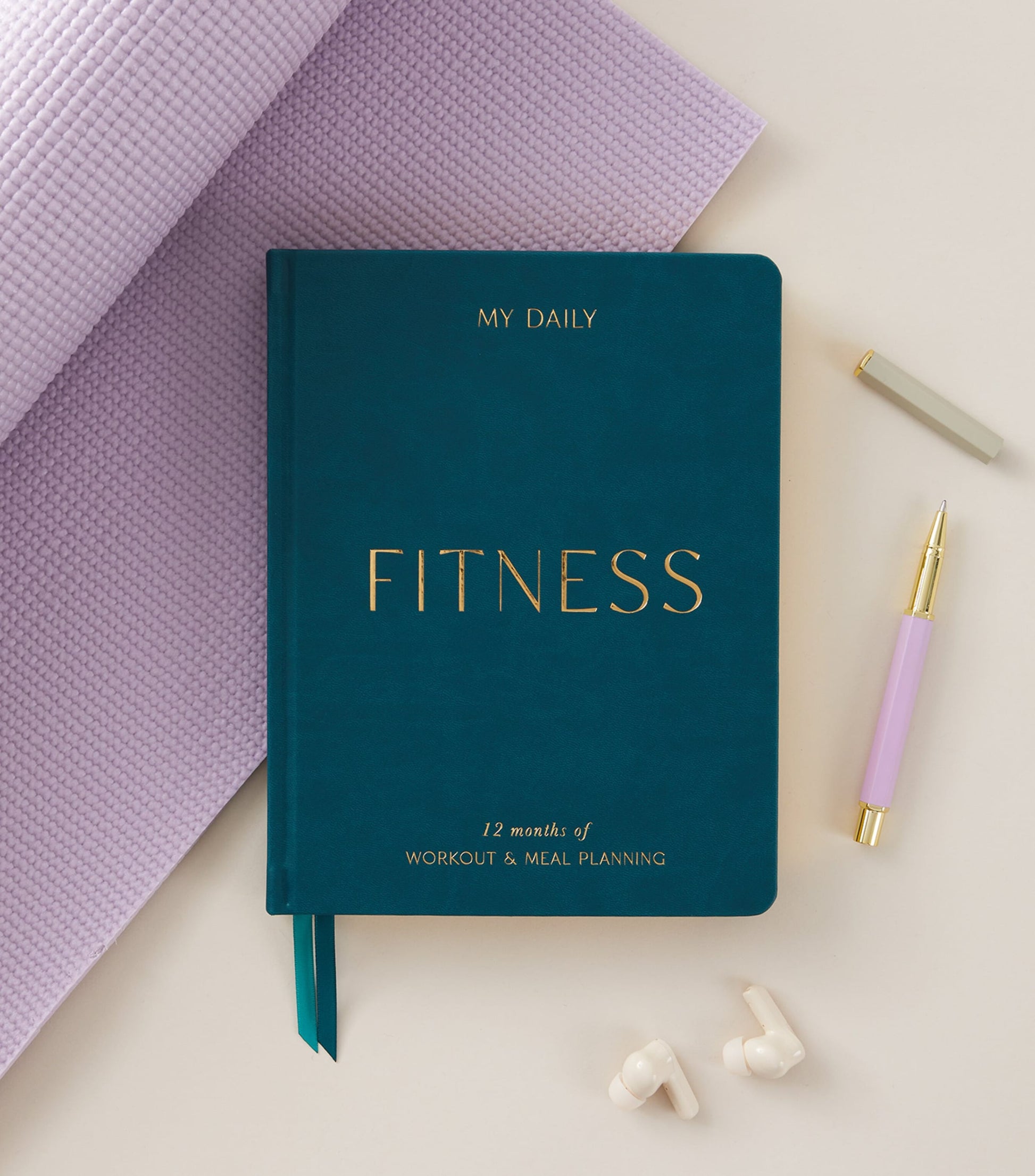 Blush and Gold Daily Fitness & Meal Planner