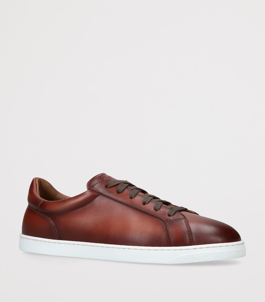 Magnanni Leather Low-Top Sneakers