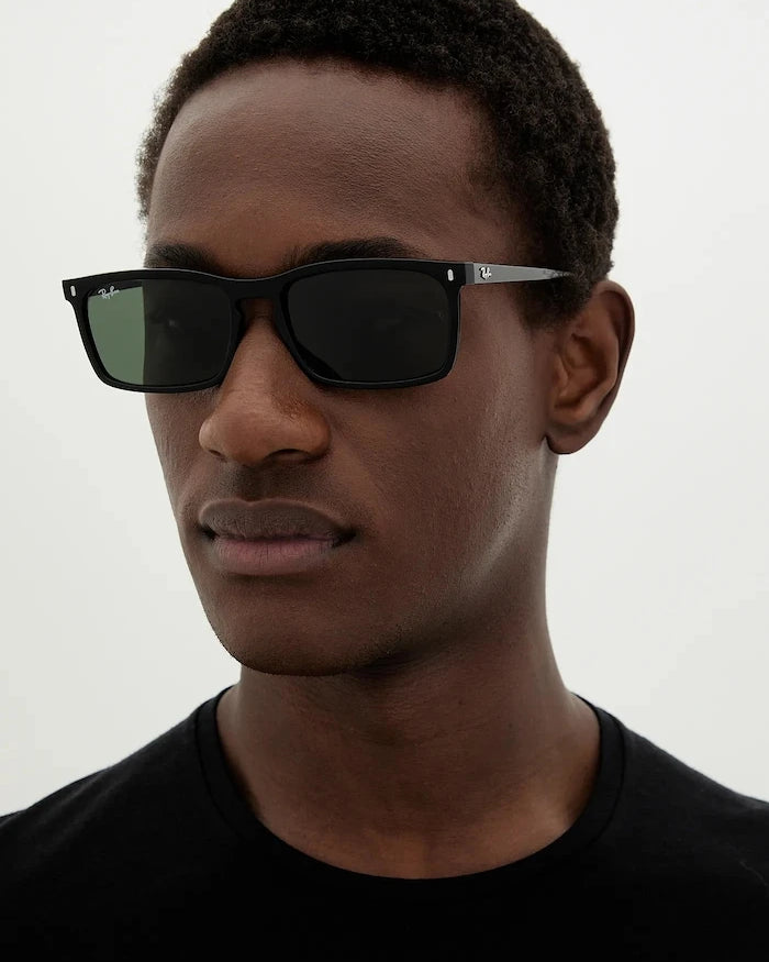 Ray-Ban güneş gözlüğü