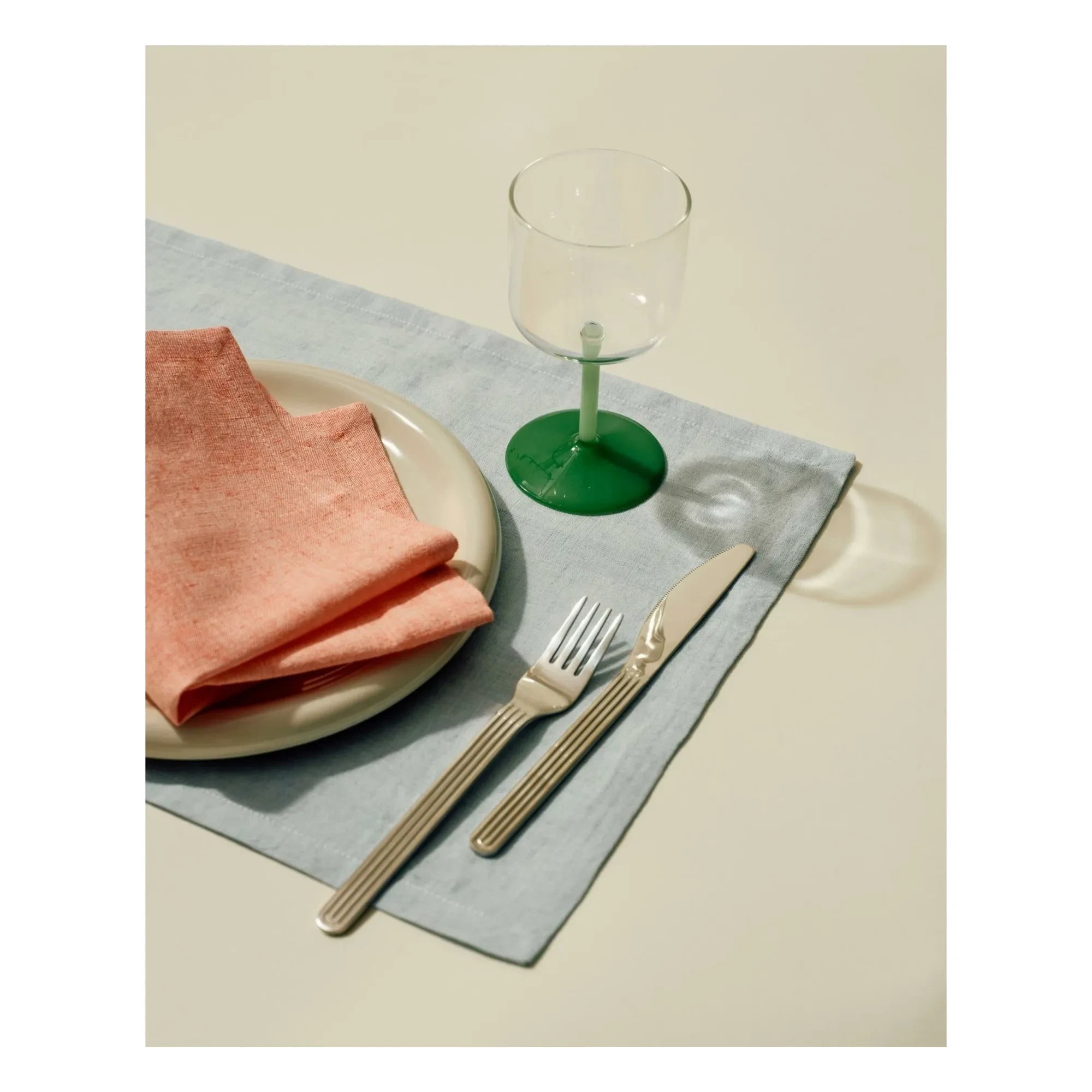 Hay - Tint wine glasses - Set of 2  | Dark green