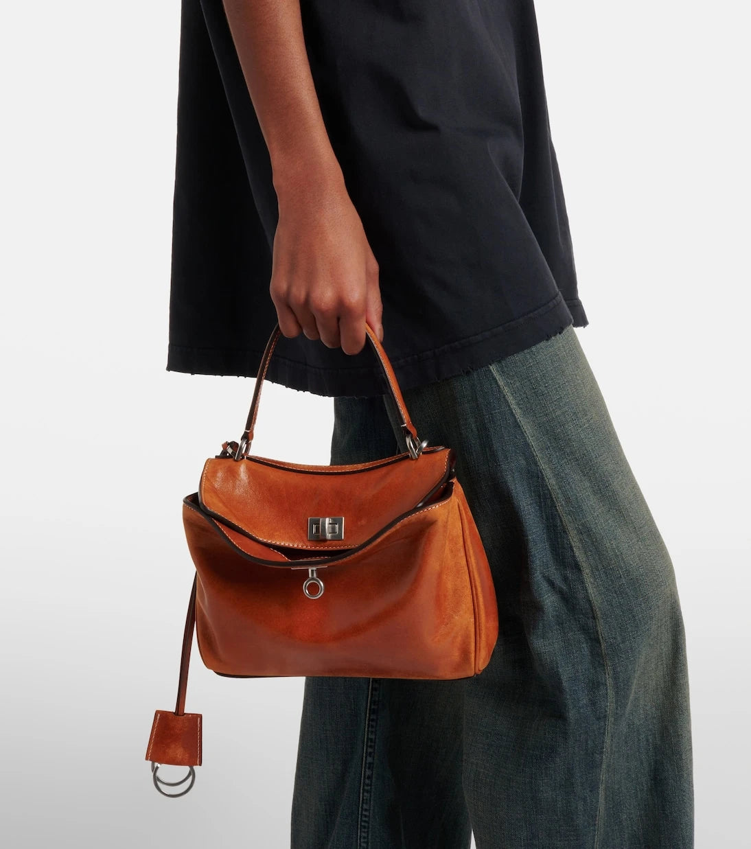 Balenciaga - حقيبة روديو توت صغيرة من الجلد