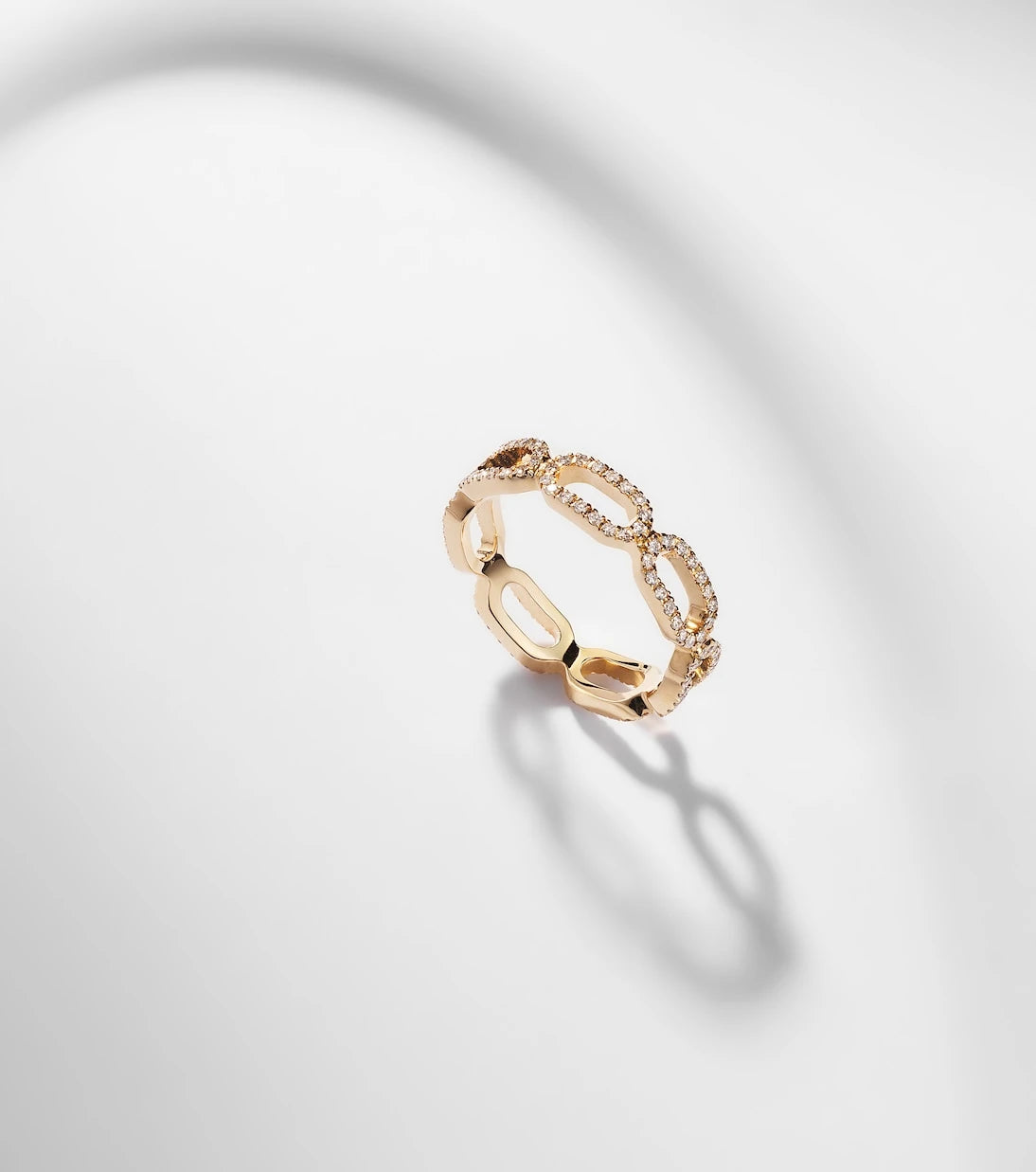 Bucherer Fine Jewellery - Link 18kt gold ring with diamonds