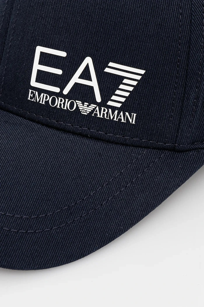 EA7 Emporio Armani pamuklu siperlikli şapka