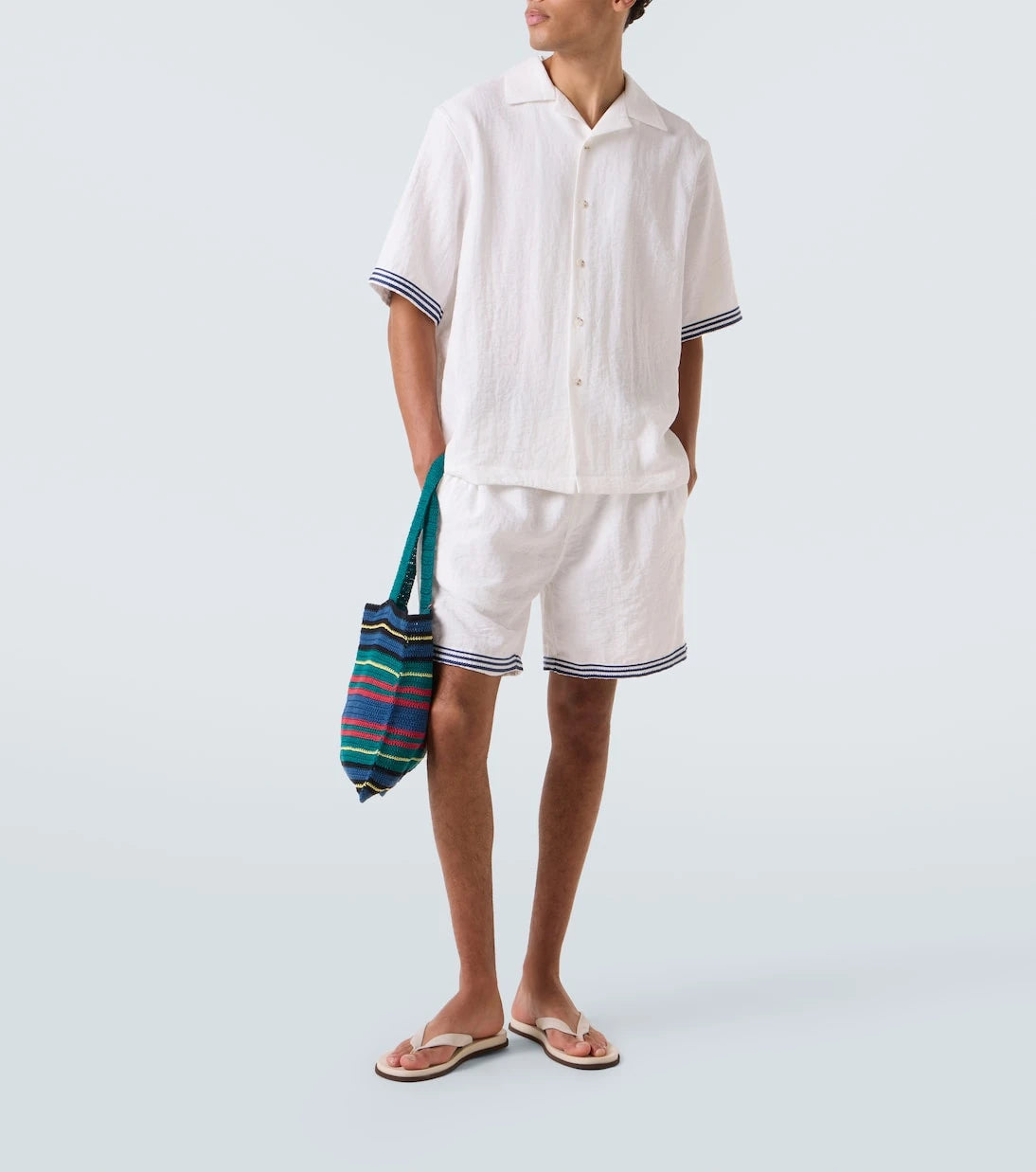 Commas - Embroidered shorts