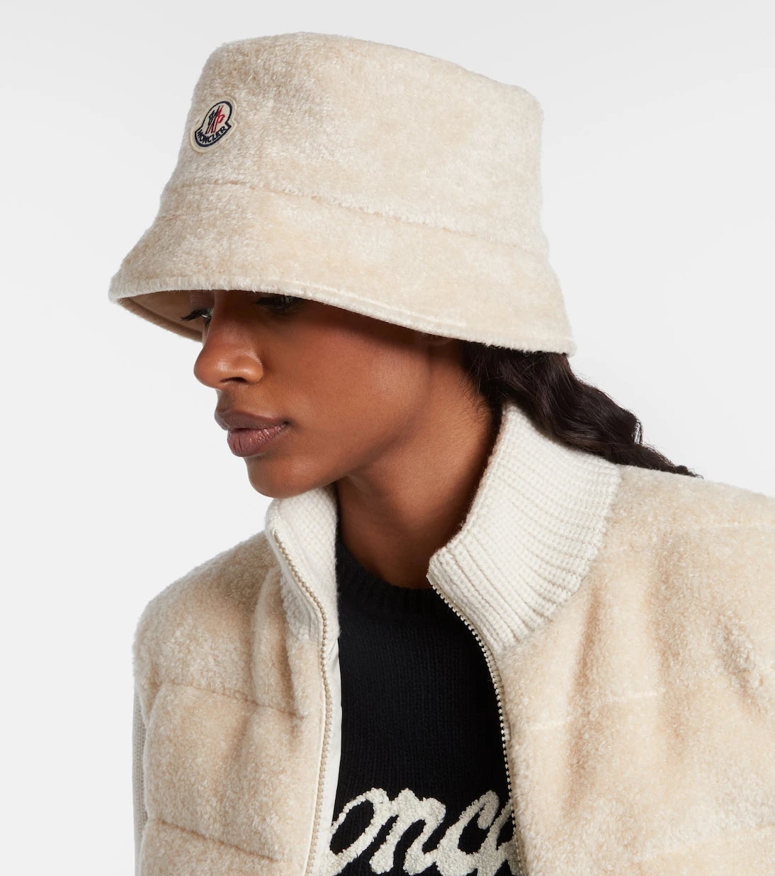 Moncler - Logo reversible teddy bucket hat