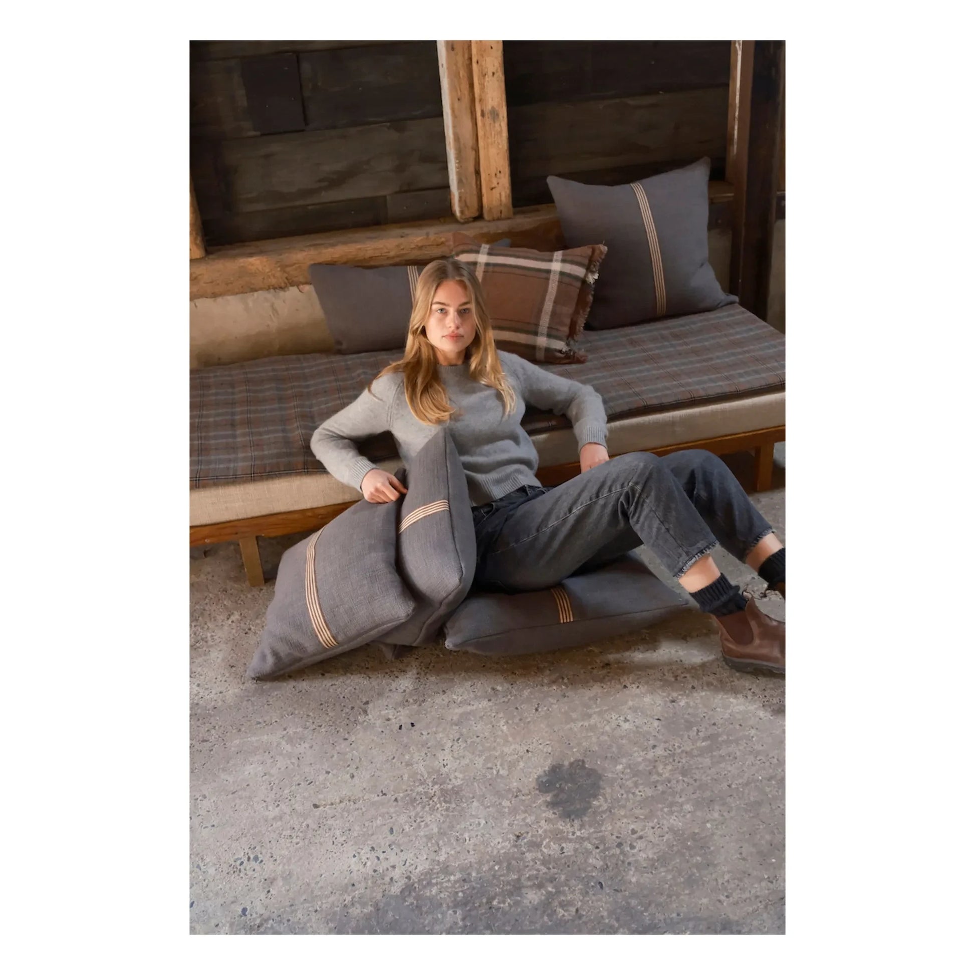 Libeco - Jasper linen cushion cover | Carbon