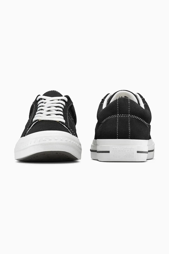 Велурени кецове Converse One Star 95