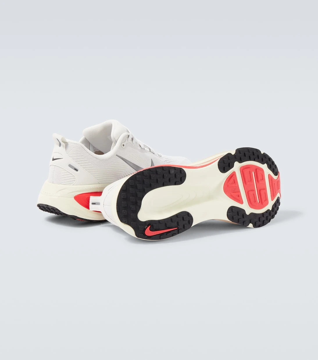 Nike - حذاء رياضي Vomero 18