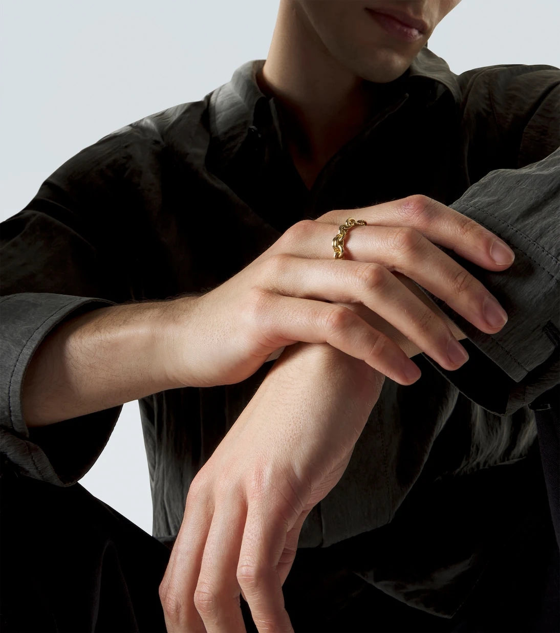 Spinelli Kilcollin - Medium Fused Serpens 18kt yellow gold ring